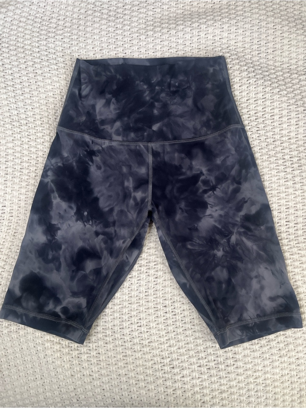 Lululemon Align Shorts Women's High-Waist Tie-Dye Bike Shorts Black Sz 6 Small